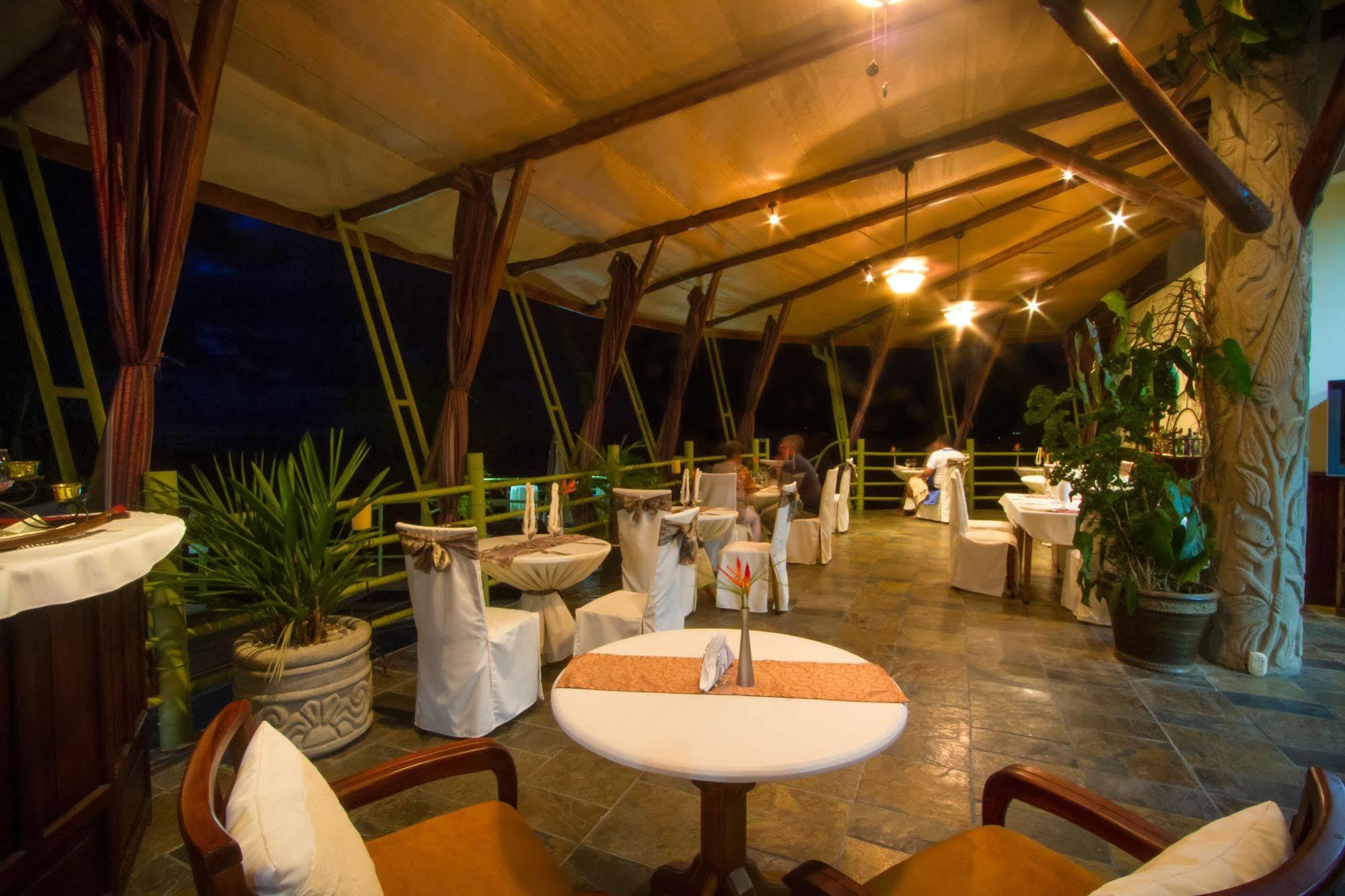 Issimo Suites Boutique Hotel & Spa - Adults Only Manuel Antonio Extérieur photo