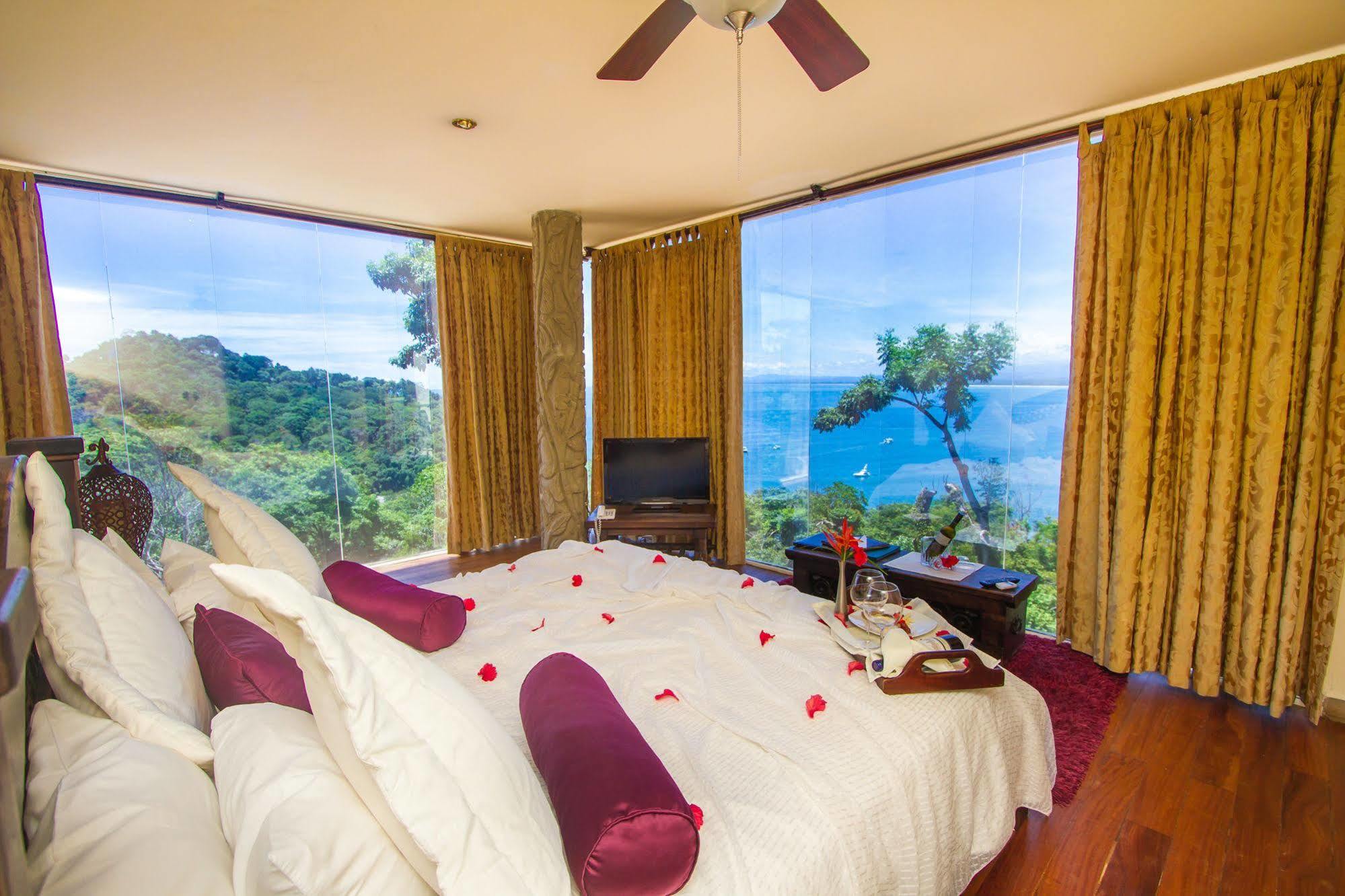 Issimo Suites Boutique Hotel & Spa - Adults Only Manuel Antonio Extérieur photo