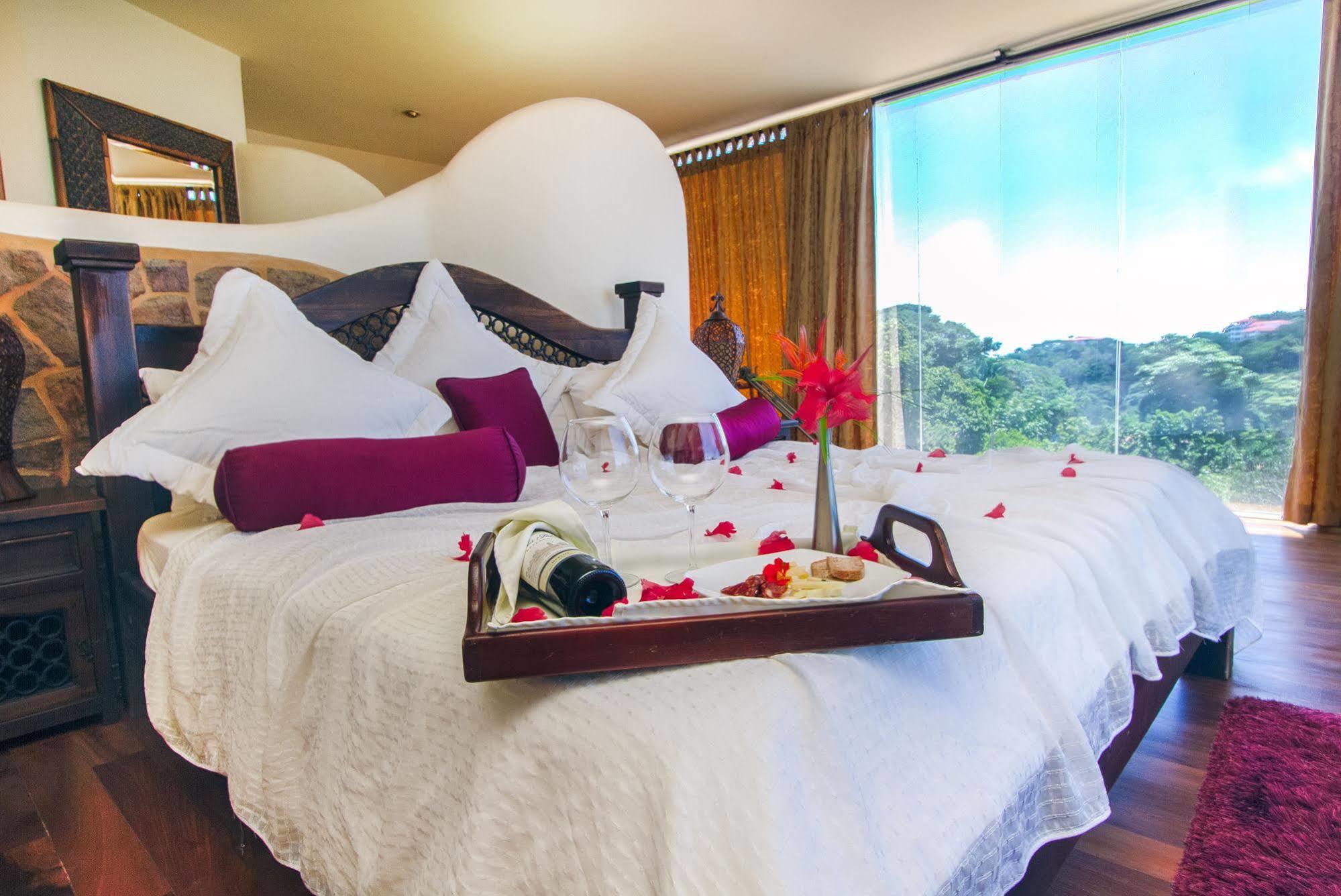 Issimo Suites Boutique Hotel & Spa - Adults Only Manuel Antonio Extérieur photo