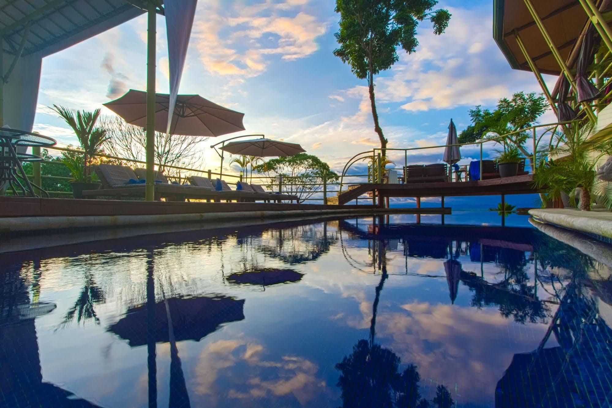 Issimo Suites Boutique Hotel & Spa - Adults Only Manuel Antonio Extérieur photo