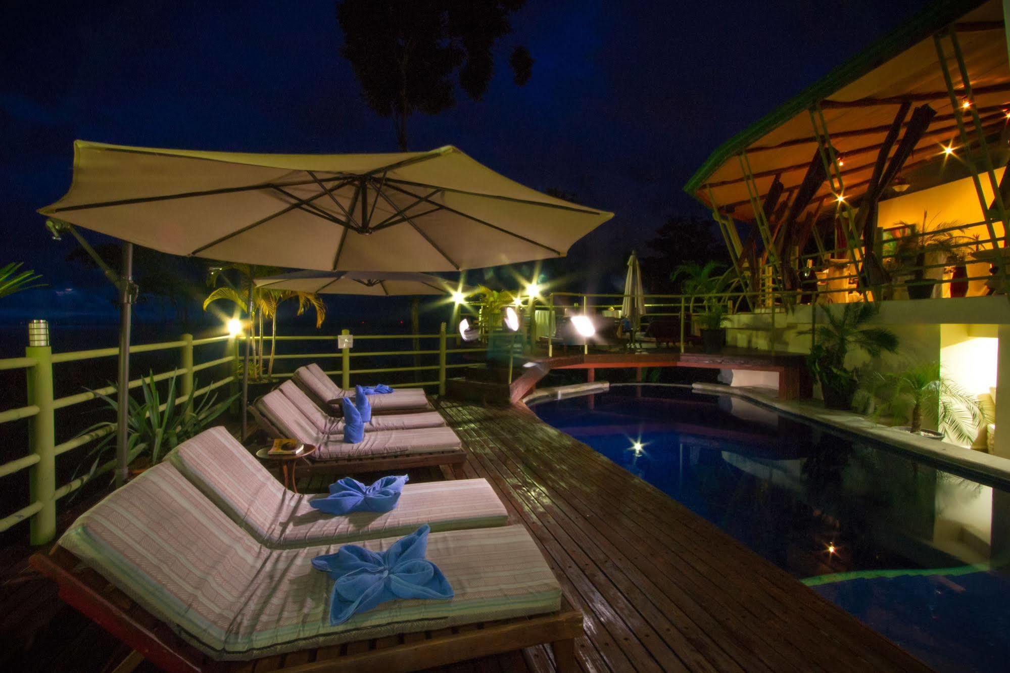 Issimo Suites Boutique Hotel & Spa - Adults Only Manuel Antonio Extérieur photo
